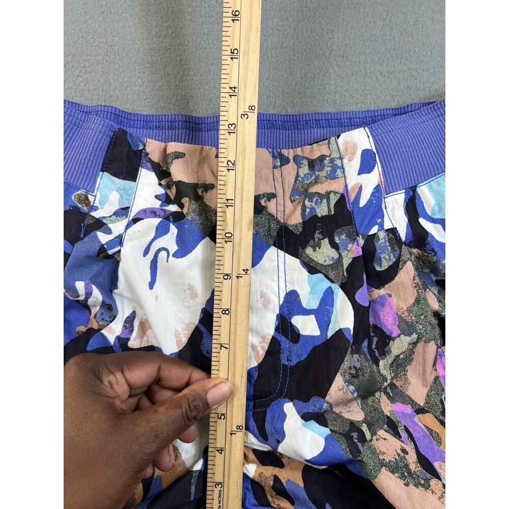 NEW Free People Movement Mesmerize Me Pants Large Violet Camo Women’s - Picture 10 of 13
